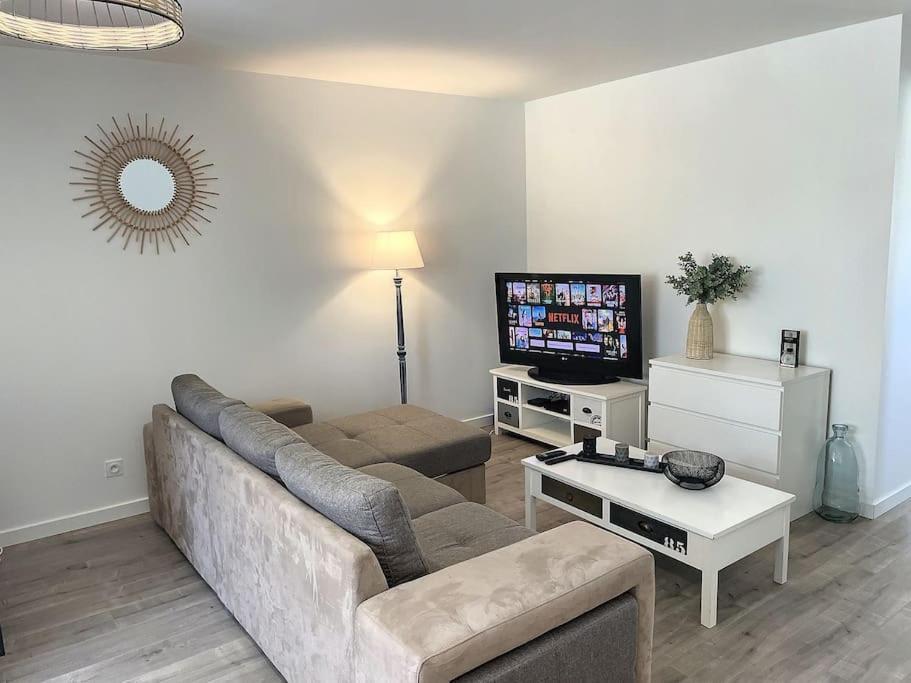 La Metairie Du Chateau - Sublime T3 Apartment Villefranche-de-Lauragais Bagian luar foto
